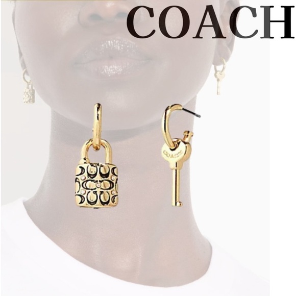 Coach Lock and Key Gold-tone Plated Brass & Crystals Quilted Mismatched Earrings - Picture 4 of 10